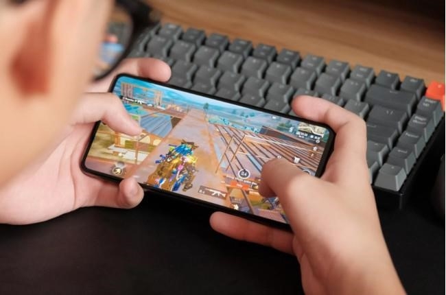 Top 6 smartphone 5G tầm trung cấu hình chơi game xuất sắc | Toplist Việt Nam.