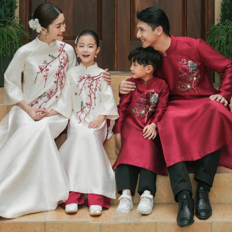 Bộ ảnh chụp ảnh gia đình áo dài: Ghi dấu khoảnh khắc đoàn viên đáng nhớ